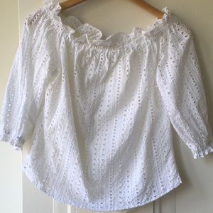 Amour Vert eyelet blouse New Without Tags